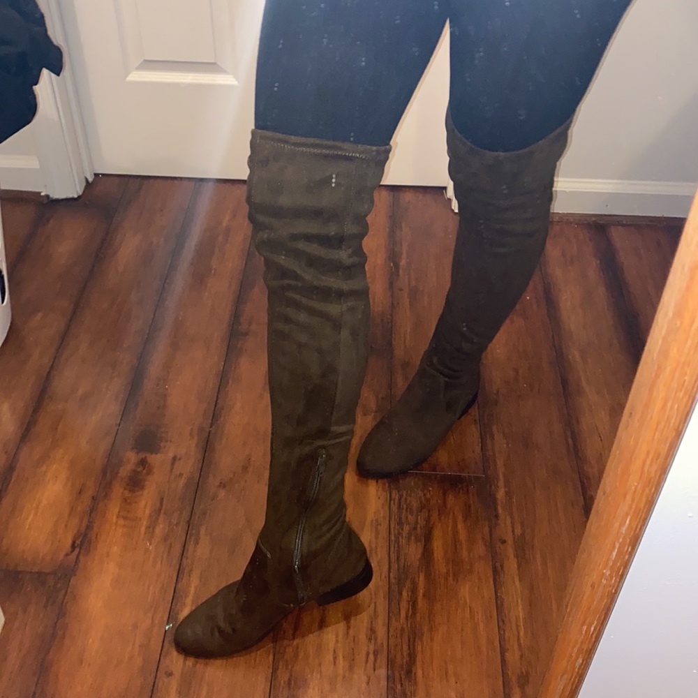 Over the knee boots - Picture 4 of 7